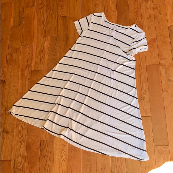Striped Ebony & Ivory Swing Dress - Picture 4 of 4